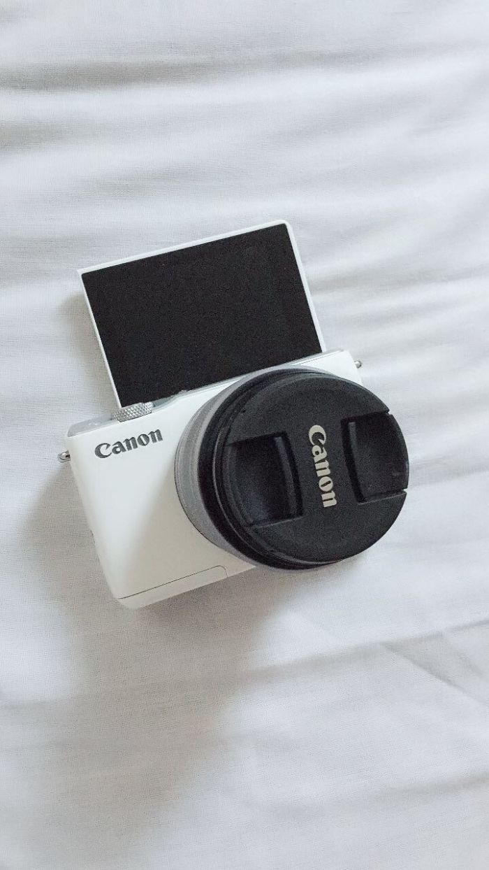 出一台相机 Canon EOS M10