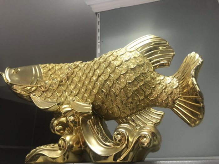 金鱼装饰品“：80€/个