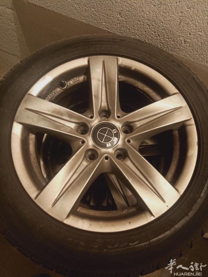 宝马16寸旧轮胎带轮毂  夏胎 4个，清理旧轮胎 上门取件。