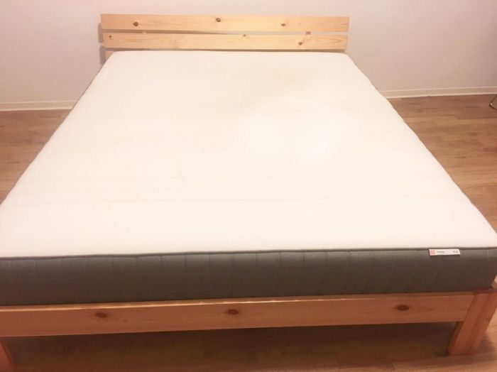 法兰克福出2.0×1.6米双人床