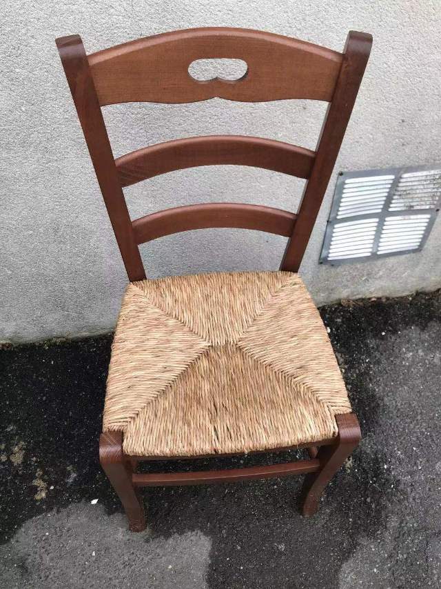 出售椅子